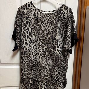 Chic Leopard Print Blouse